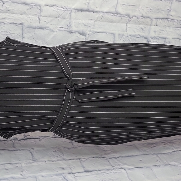 Black and White Pinstripe Button Up Midi Dress Size 3 - Picture 6 of 8